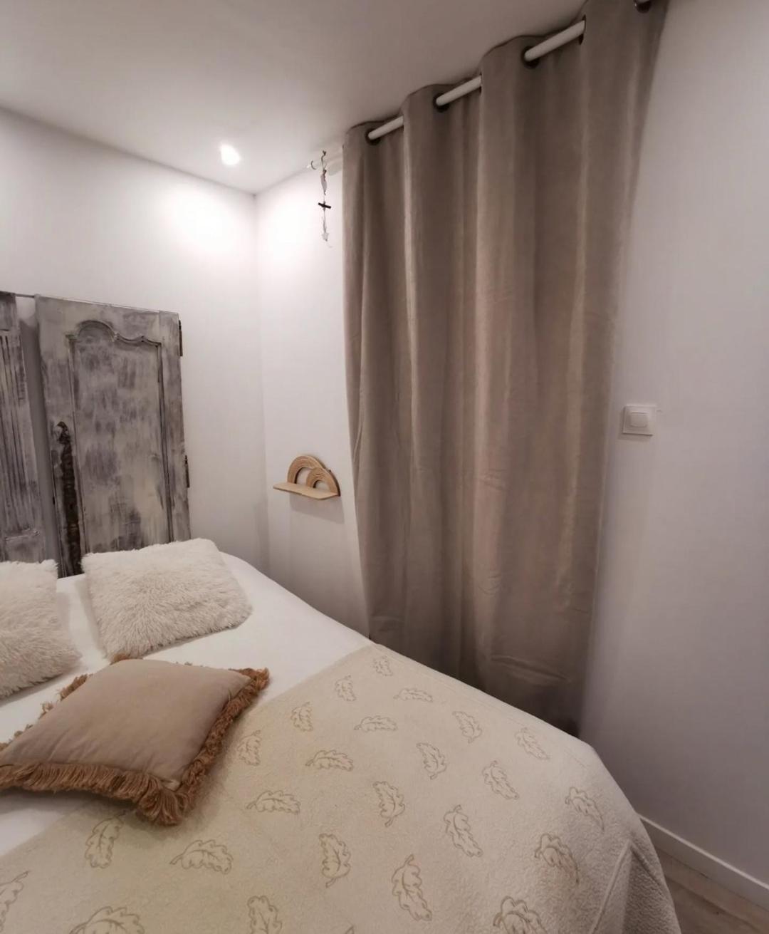 Au Poeme Du Chene, Logement Independant, Calme, Parking Gratuit Basse-Goulaine Kültér fotó